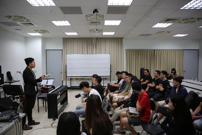 【爵士講座─鼓與吉他】 Yong Yi Cheng老師分享爵士即興及樂團演奏技巧