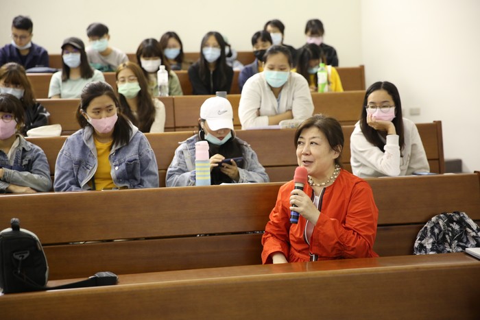 張瑀真主任與阿福對談
