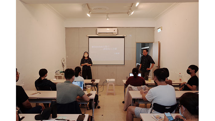 第一階段「企劃概要」課程於8/12在台南胖地舉辦，由王藝樺講師講解短片企劃的課程