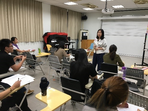 與同學們互相自我介紹