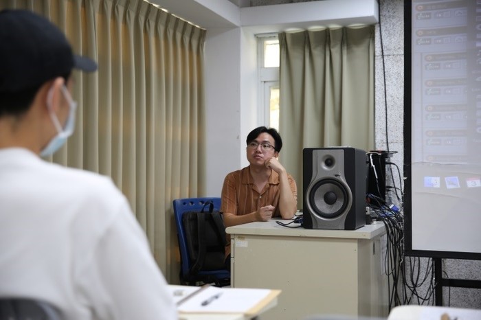 校友王孟笛講座與學生討論