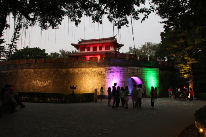 「南門露天大戲院」城內城外的光影照映